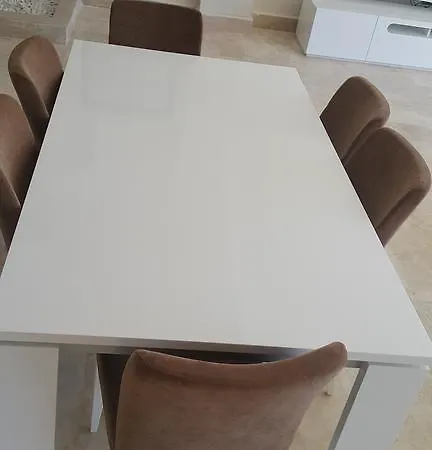 Larissa Villalari بيليك
